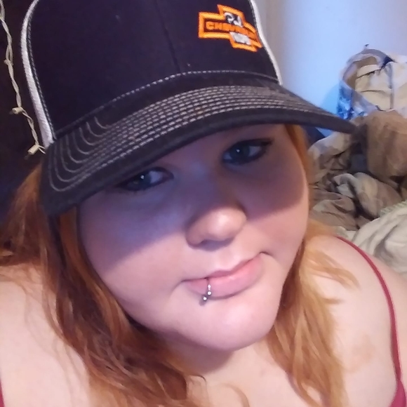 Meet your Posher, Christy - Picture 1 of 1